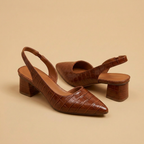 Zapatos marrones flatlay angulado