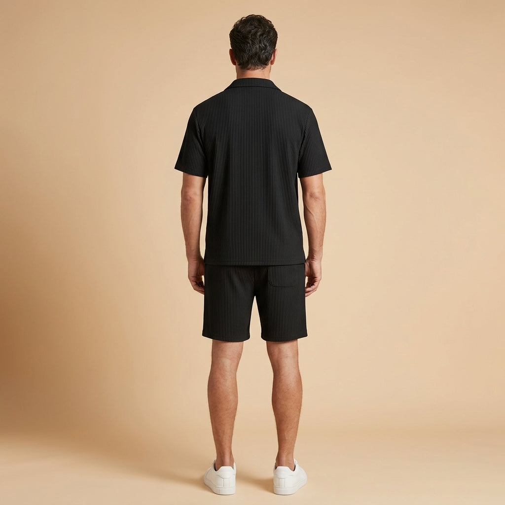 Conjunto negro vista trasera