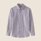 Camisa gris flatlay