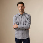 Camisa gris vista frontal