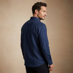 Camisa azul marino vista trasera