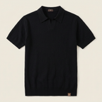 Polo negro flatlay