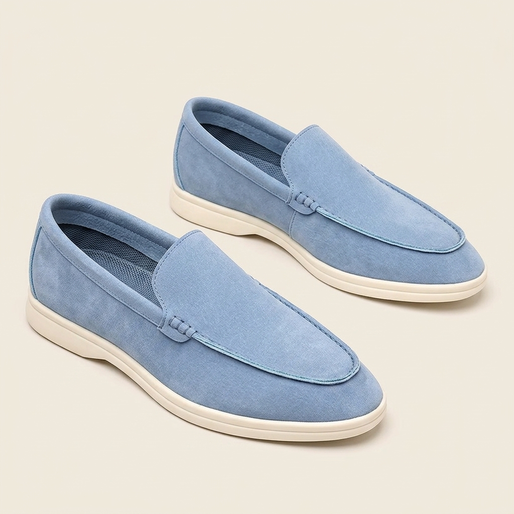 Mocasines azul claro flatlay