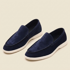 Mocasines azul marino flatlay