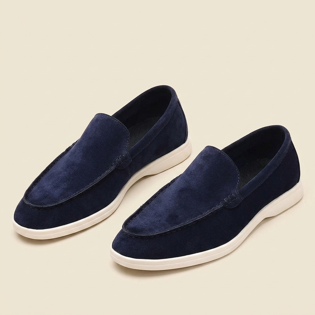 Mocasines azul marino flatlay